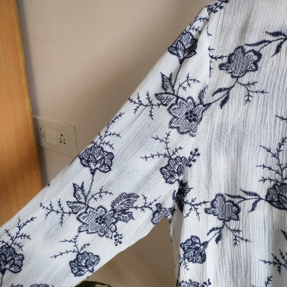 Navy and White Embroidered Bell Sleeve Blouse - Picture 11 of 17